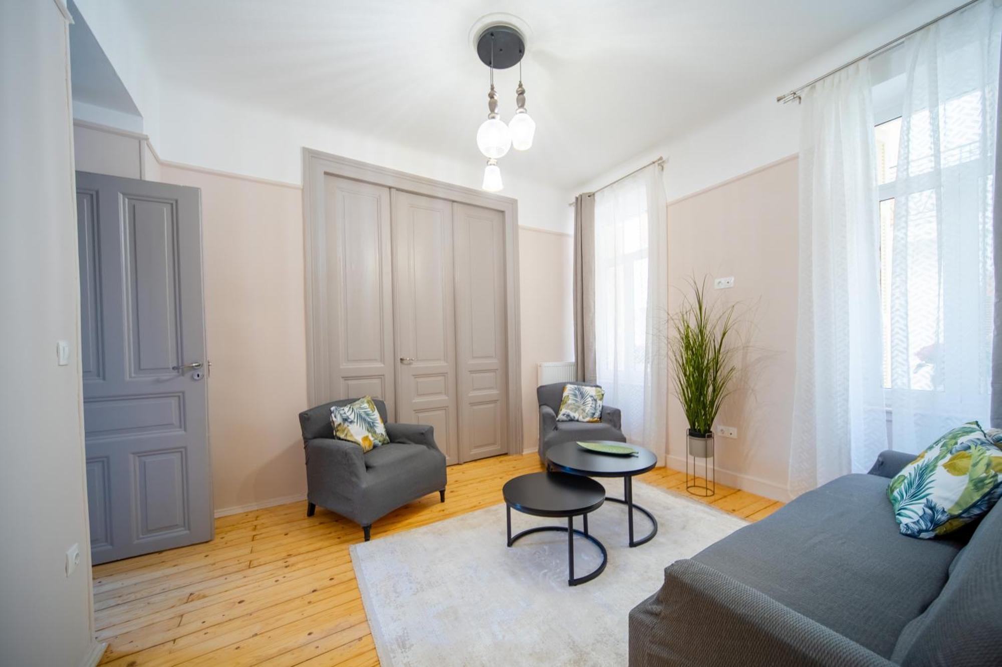 Appartement Oikia Tripodon à Athènes Extérieur photo
