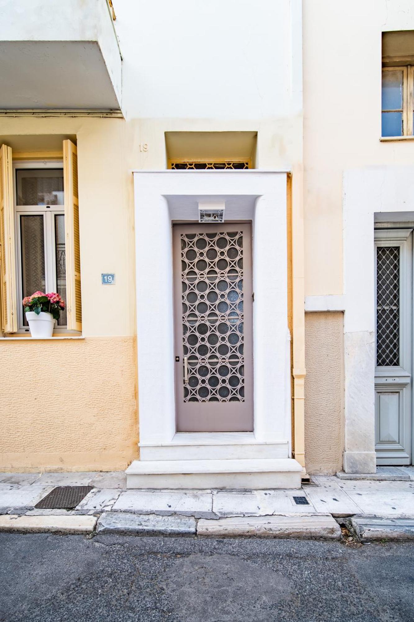 Appartement Oikia Tripodon à Athènes Extérieur photo